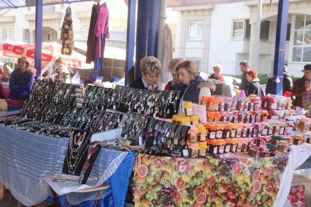 &ldquo;sevgiyi Parayla Satın Almayın&rdquo;