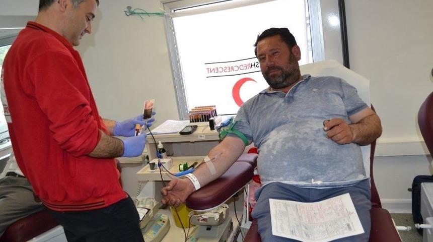 Şuhut&rsquo;ta Kan Bağış Kampanyasına Katılım Yoğun Oldu