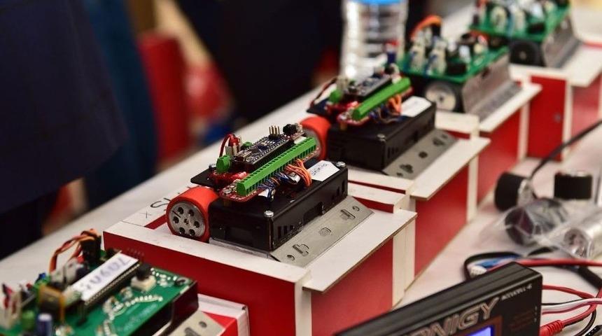 Kahramanmaraş&rsquo;ta Robotlar Yarıştı