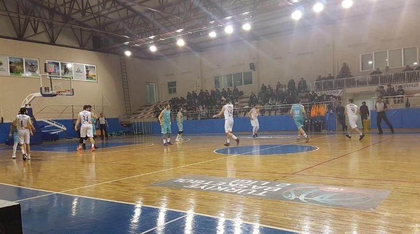 Haliliye Basketbol Takımı Deplasmandan Galibiyetle D&ouml;nd&uuml;