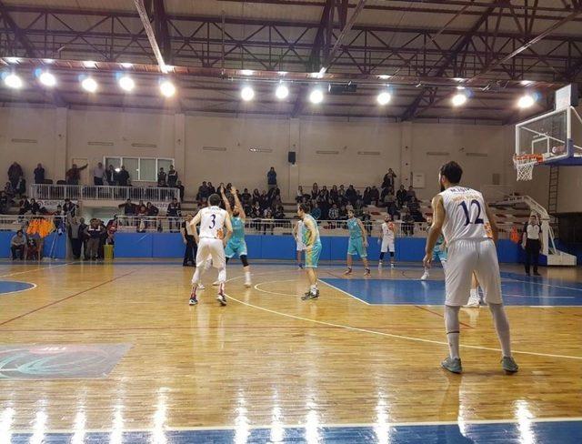 Haliliye Basketbol Takımı Deplasmandan Galibiyetle Döndü