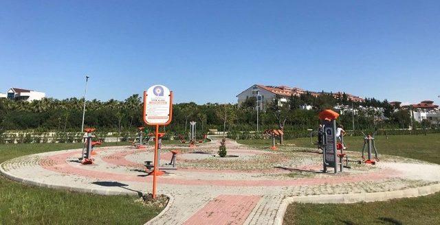 Manavgat-çolaklı Sahilinde Oyun Parkı Ve Spor Aletleri Yenilendi