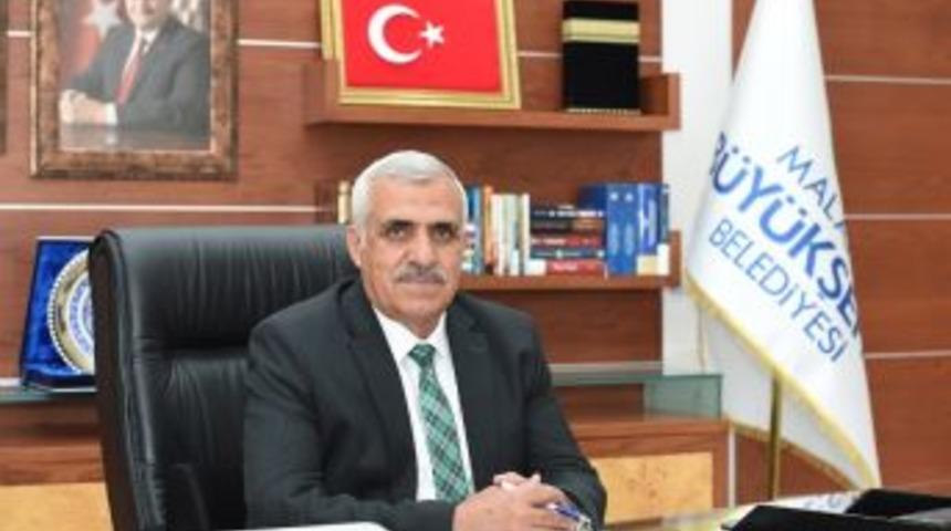 G&ouml;ğ&uuml;s&rsquo;&uuml;n 1 Mayıs Mesajı