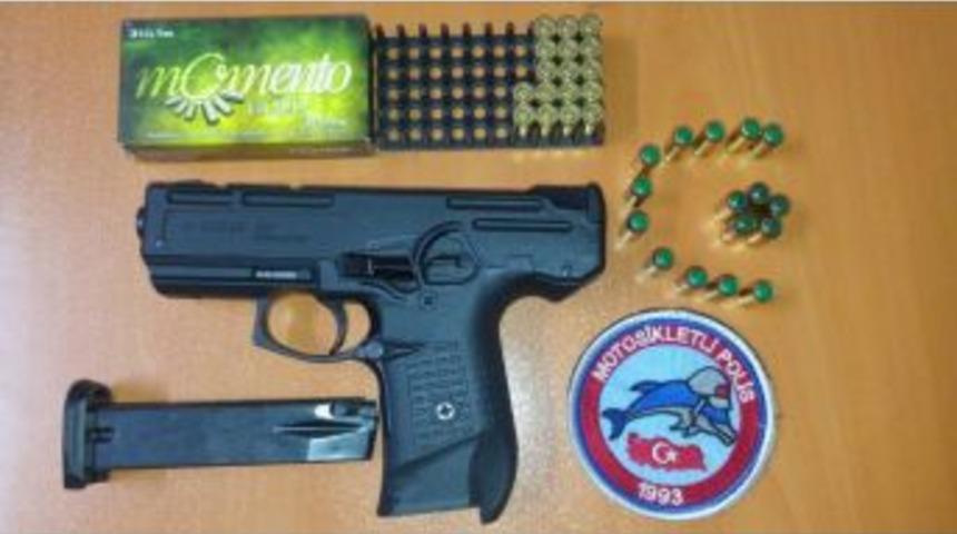 D&uuml;ğ&uuml;n Konvoyuna Silah Baskını