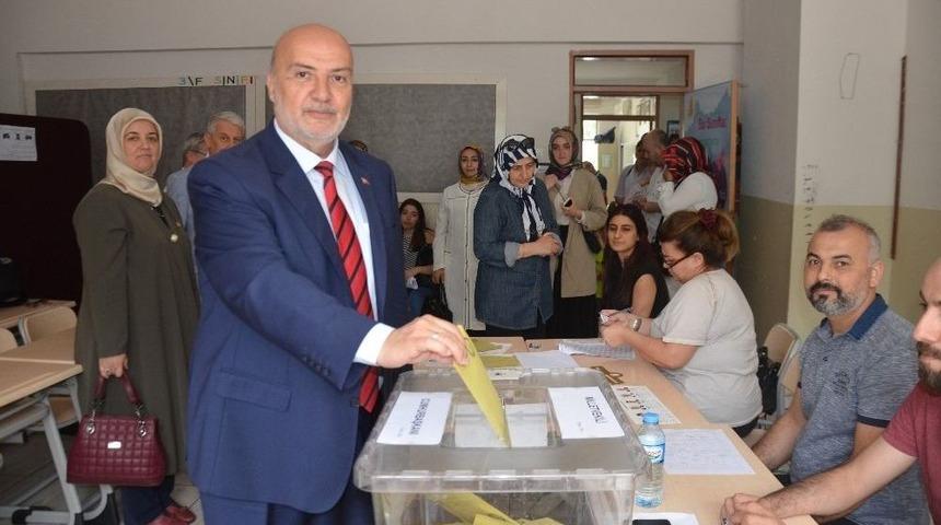 Bbp Genel Başkan Yardımcısı Yelis, Oyunu Bursa&rsquo;da Kullandı