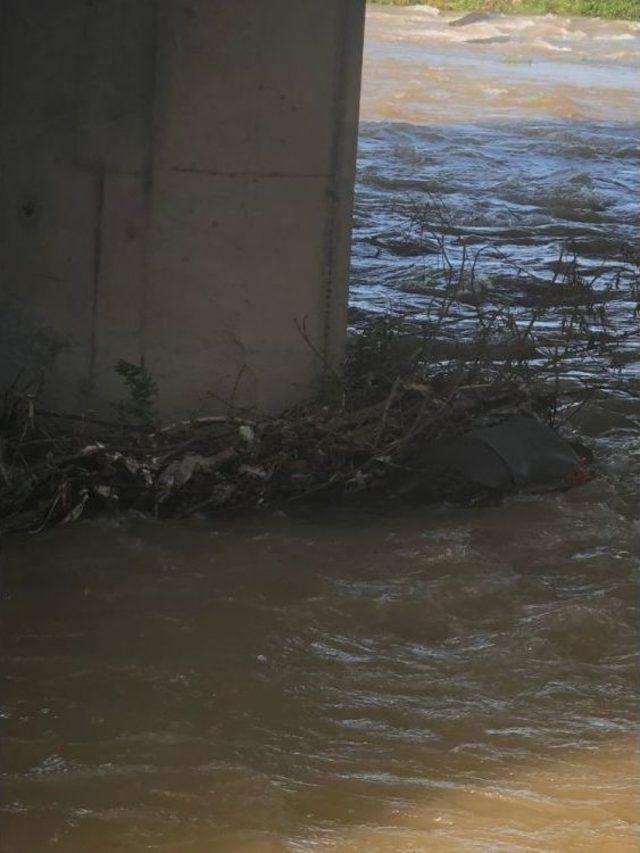 Trabzon’da Derede Ceset Bulundu