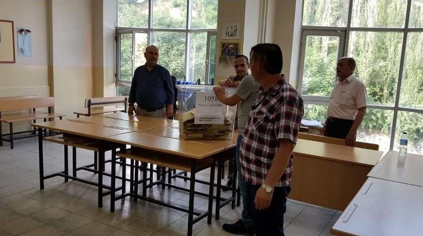 Karab&uuml;k&rsquo;te Oy Verme İşlemi Sona Erdi