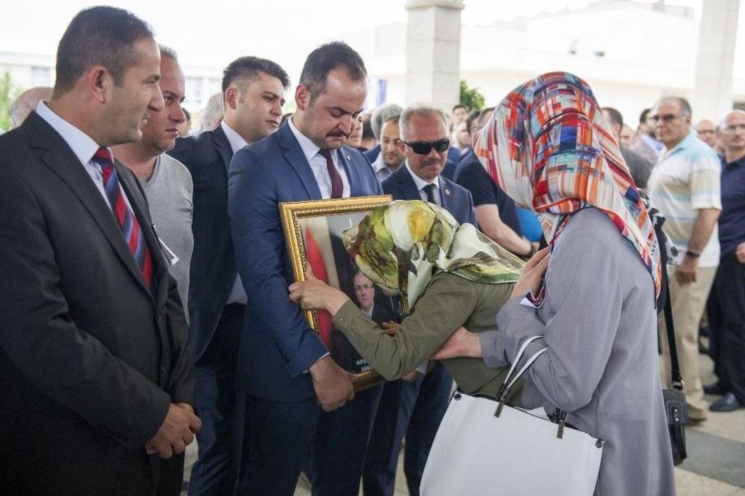 Başbakan Yıldırım, Adnan Ert&uuml;rk&rsquo;&uuml;n Cenaze Namazına Katıldı