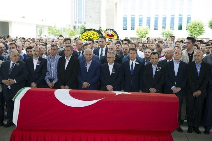 Başbakan Yıldırım, Adnan Ertürk’ün Cenaze Namazına Katıldı G2