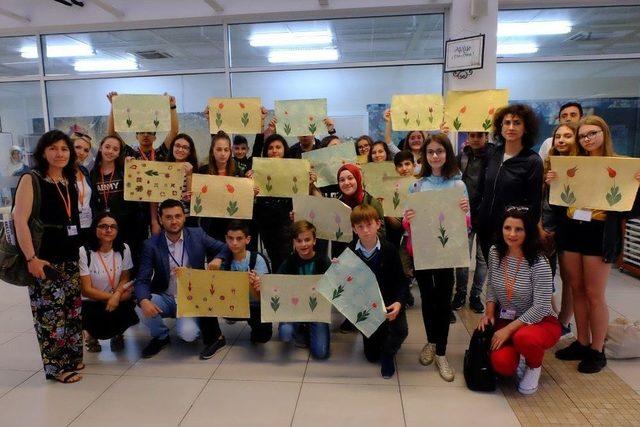 Yabancı &Ouml;ğrenciler Busmek&rsquo;te 1