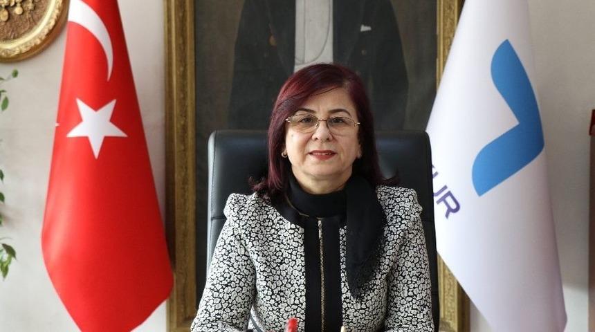 900 Kişilik İş Başvurusuna Metrelerce Kuyruk