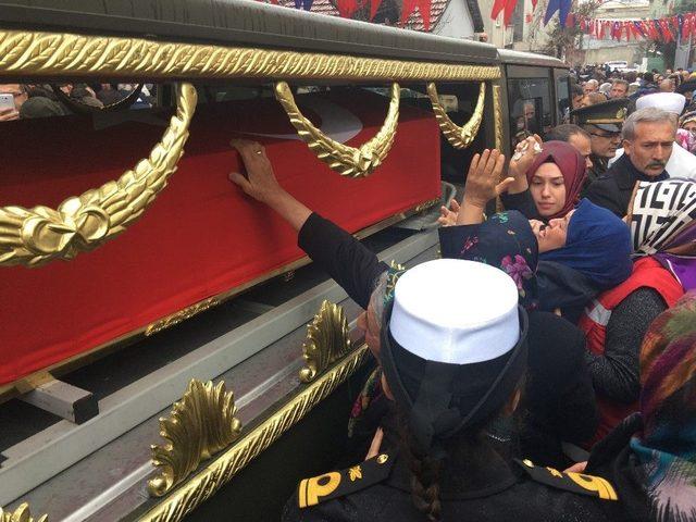 Afrin Şehidi Karaca&rsquo;nın Baba Ocağında Helallik Alındı 1