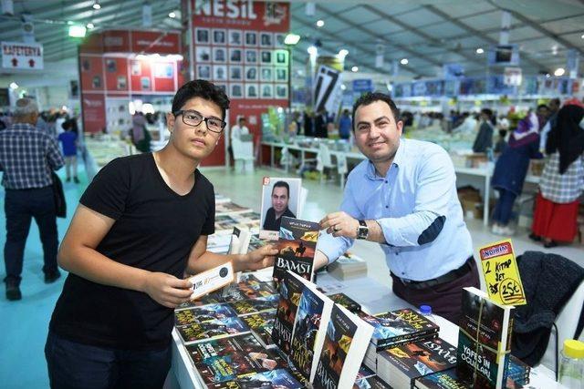 Yeşilyurt Belediyesi’nden 7 Bin 500 Öğrenciye Kitap Fuarı Hediye Çeki 1