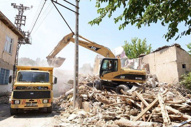 Çorum Belediye’den Metruk Bina Seferberliği