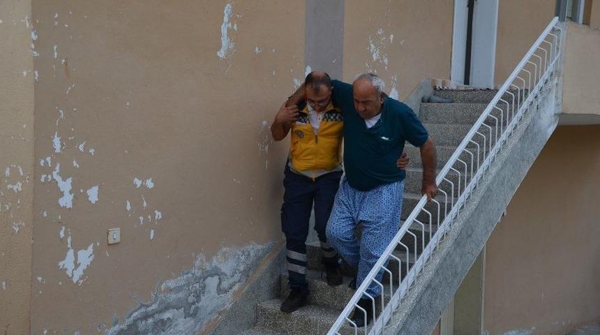 Kargı&rsquo;da Hastaları Sandığa Sağlık Ekipleri Taşıdı