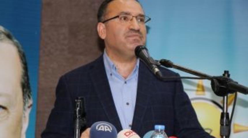 Bozdağ, Kılı&ccedil;daroğlu&rsquo;na Seslendi: "2019&rsquo;da Cumhurbaşkanımız Erdoğan&rsquo;ın Karşısına Chp&rsquo;nin Cumhurbaşkanı Adayı Olarak &Ccedil;ık"