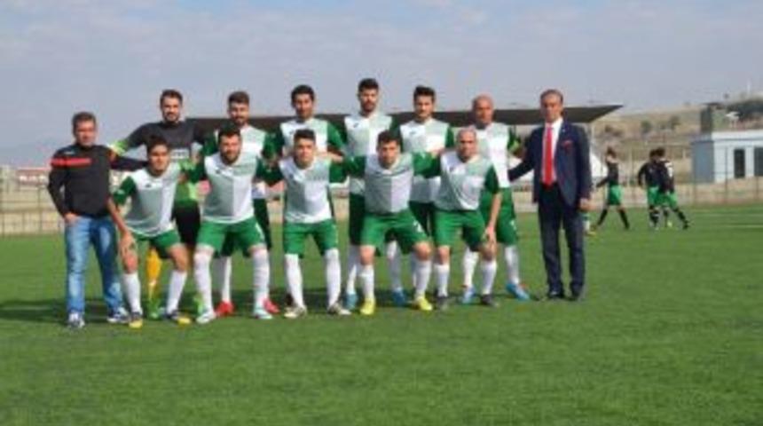 Kültürspor Baykanspor’u Topa Tuttu