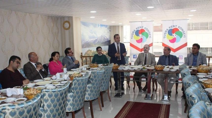 Tuşba Kent Konseyi, Basın Mensuplarıyla Bir Araya Geldi