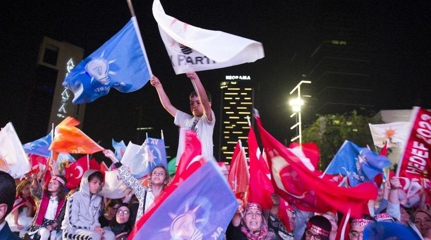 Ak Parti&rsquo;liler Cumhurbaşkanı Erdoğan&rsquo;ı Bekliyor