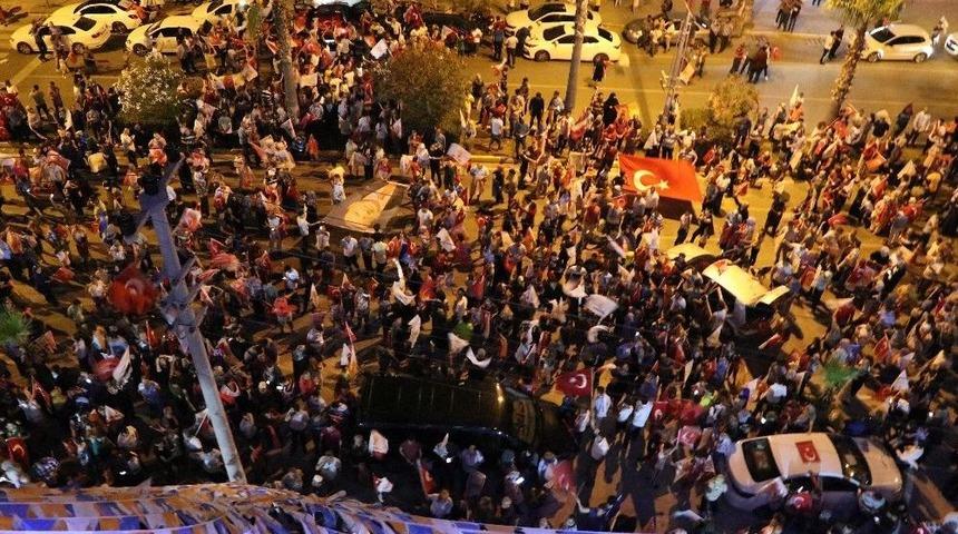 Ak Parti Mersin&rsquo;de Se&ccedil;im Coşkusu