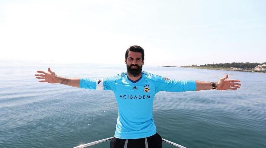 Volkan Demirel: &ldquo;beşiktaş&rsquo;ın Bu Tavrı Futbolu G&ouml;lgede Bırakıyor&rdquo;