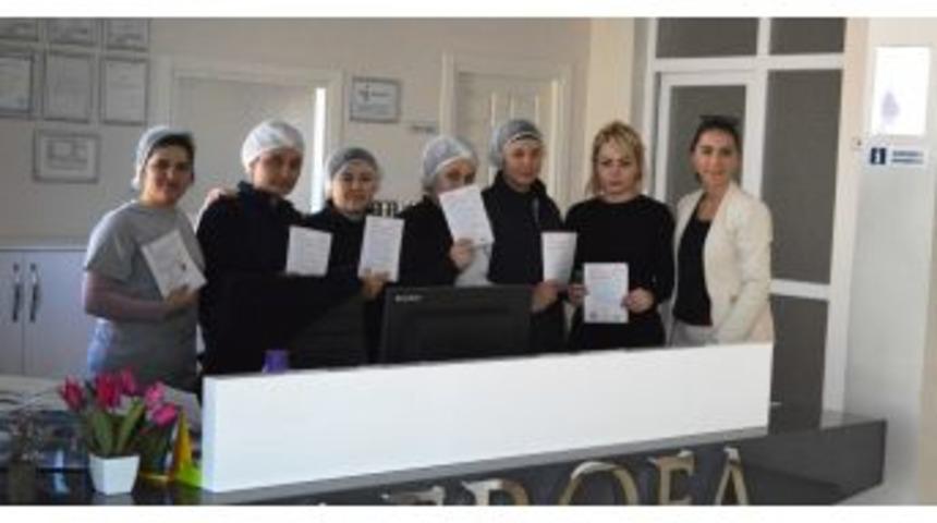 Kartepe’de Çalışan Kadınlar Unutulmadı