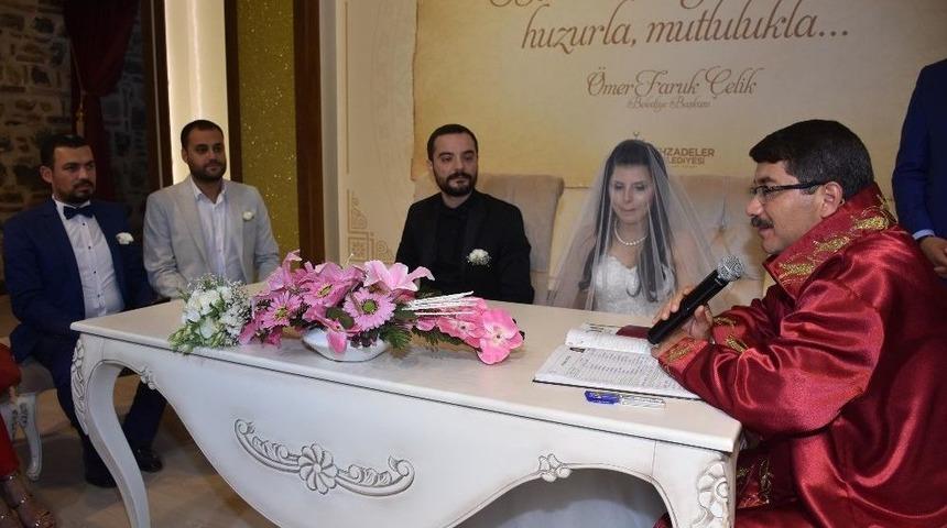 Başkan &Ccedil;elik&rsquo;ten Yeni Evli &Ccedil;iftlere Dualı Mesir