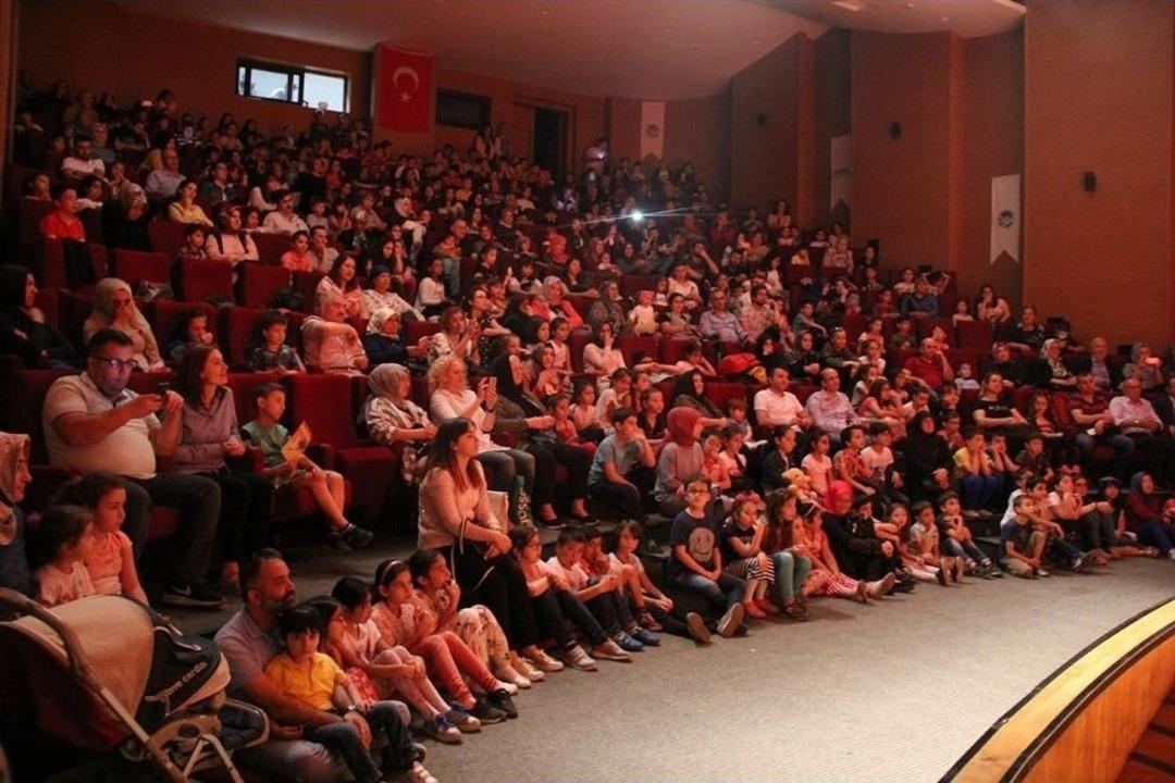 Sgm&rsquo;li Minikler Nasrettin Hoca&rsquo;yı Sahneledi