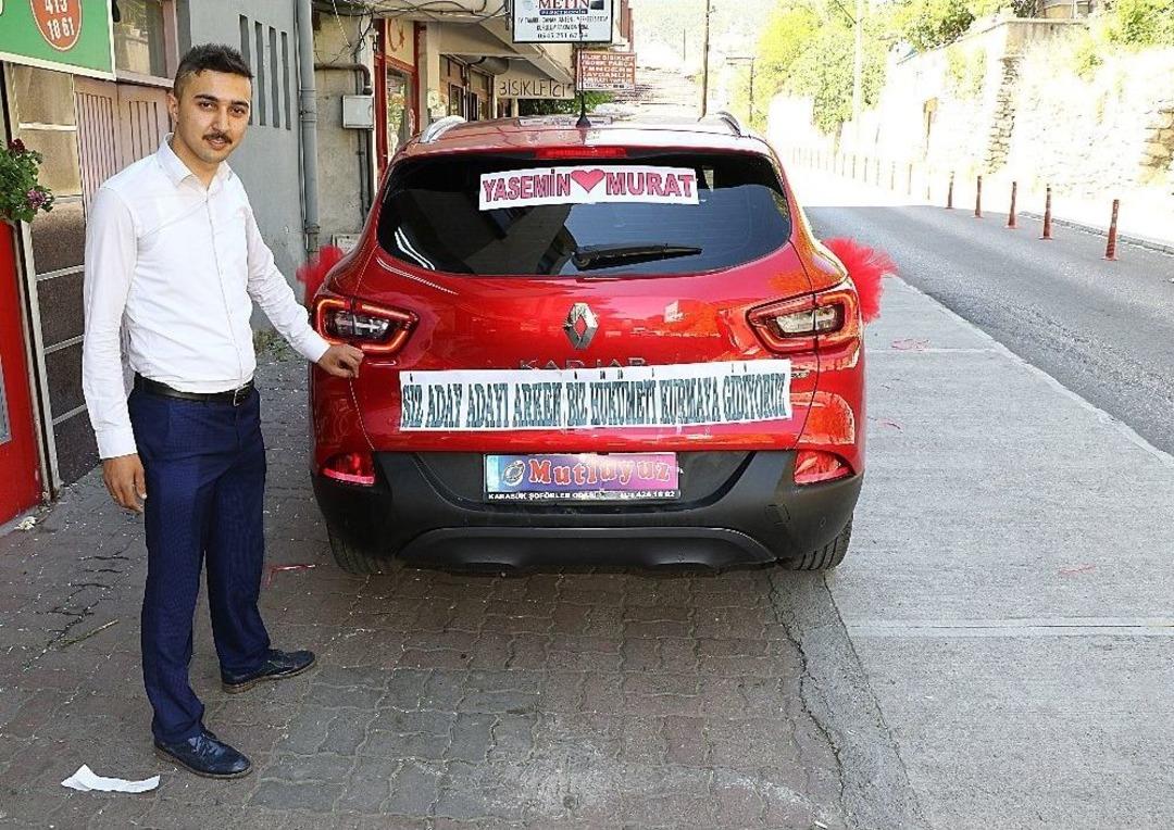 Gelin Arabalarında İlgin&ccedil; Yazılar G&ouml;renleri G&uuml;ld&uuml;r&uuml;yor