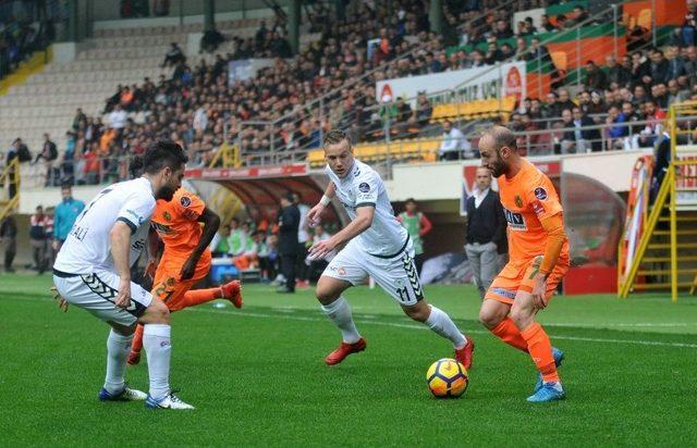Spor Toto Süper Lig: A. Alanyaspor: 1 - Konyaspor: 2 (maç Sonucu)