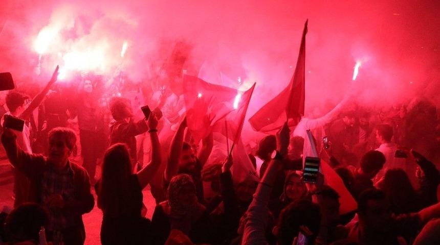 Bolu&rsquo;da Se&ccedil;im Sonu&ccedil;ları Coşkuyla Kutlandı