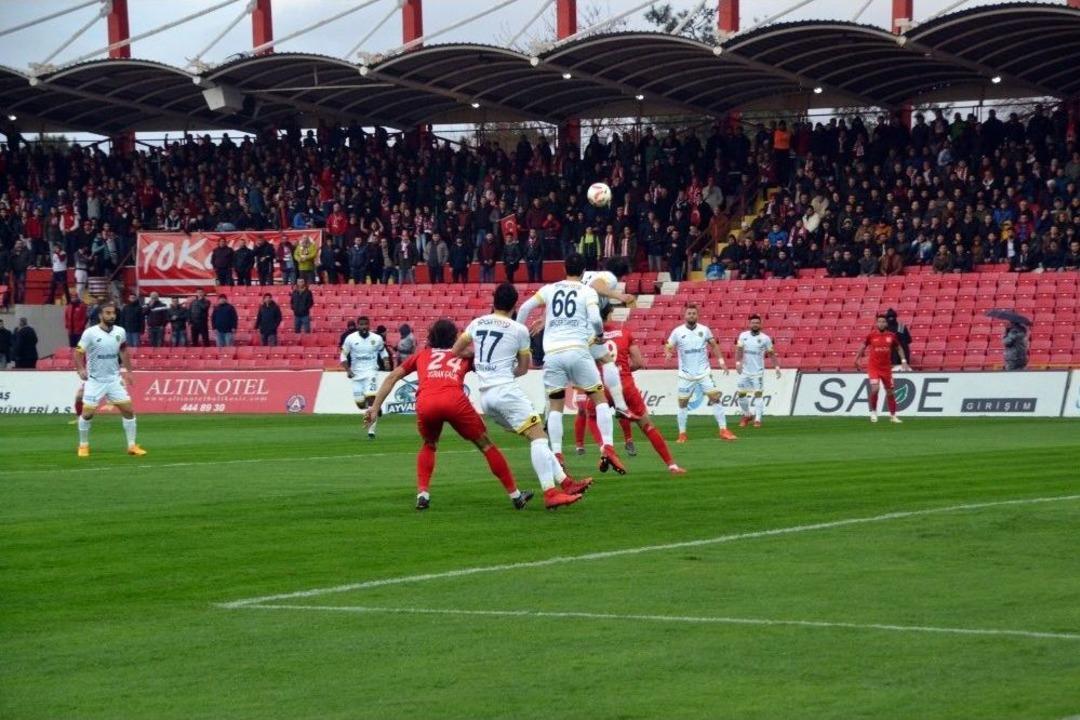 Spor Toto 1. Lig: Balıkesirspor Baltok: 1 - Mke Ankarag&uuml;c&uuml;: 2 (ilk Yarı)