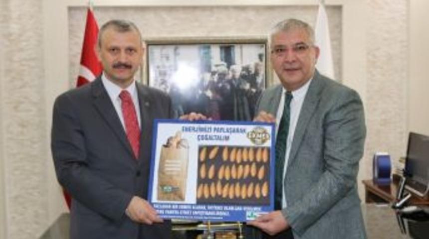 Ck &Ccedil;amlıbel Elektrik&rsquo;in Askıda Ekmek Projesine M&uuml;ft&uuml;l&uuml;kten Destek