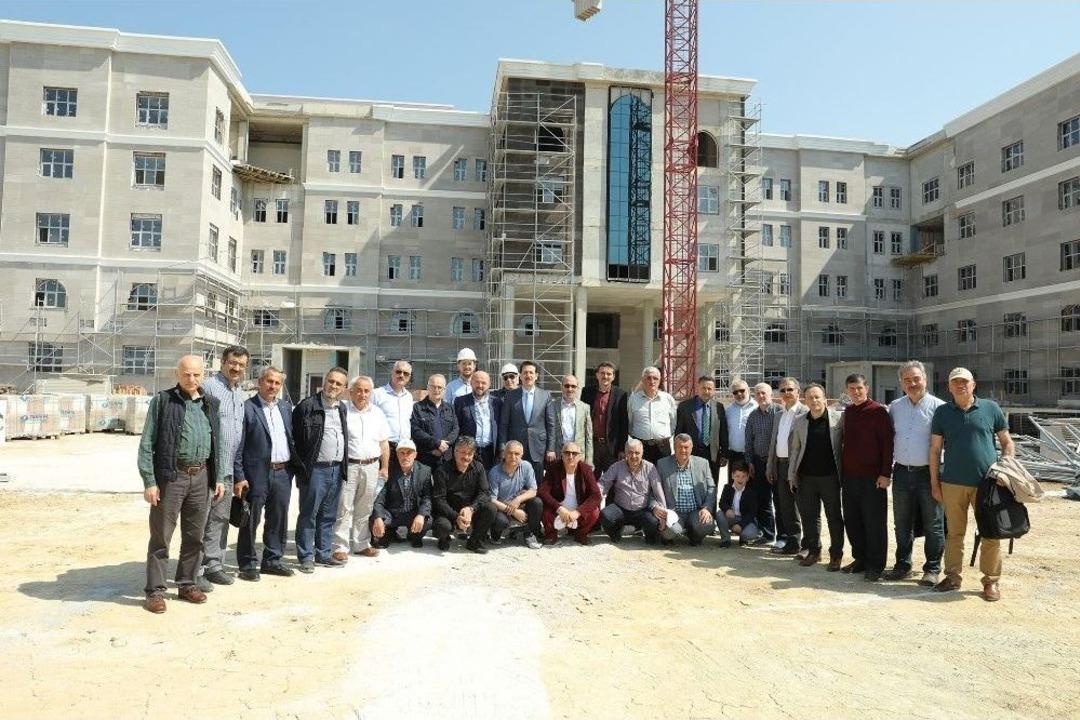 Başkan Tok, D&ouml;nem Arkadaşlarına Belediyecilik Tecr&uuml;besini Anlattı