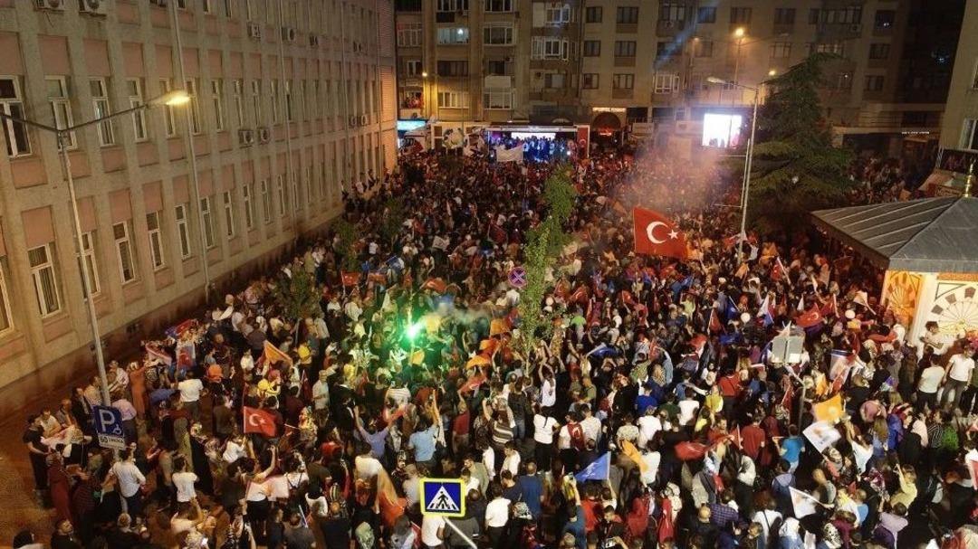 Balıkesir&rsquo;de Se&ccedil;im Coşkusu