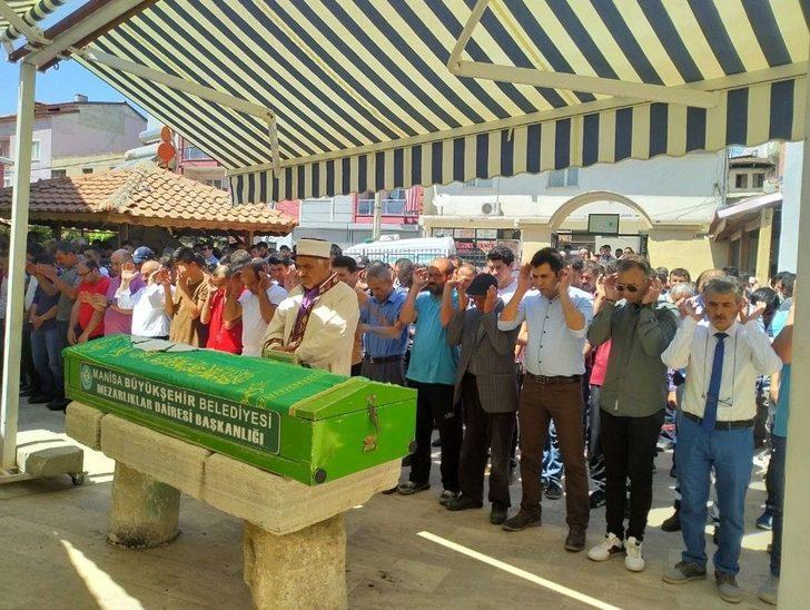 Kazada Ölen Amatör Futbolcu Toprağa Verildi G4