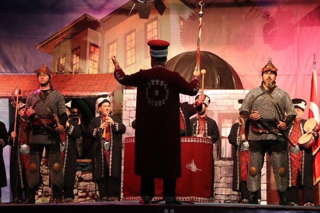 Mehteran Konseri B&uuml;y&uuml;ledi