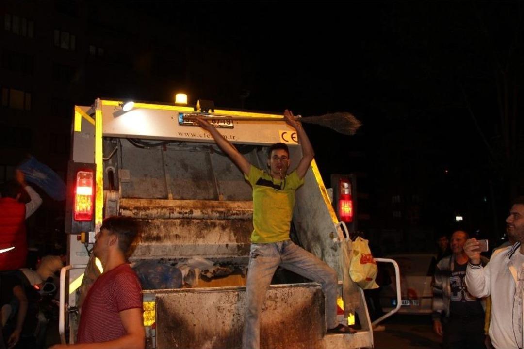 Afyonkarahisar&rsquo;da Ak Parti Ve Recep Tayyip Erdoğan Coşkusu