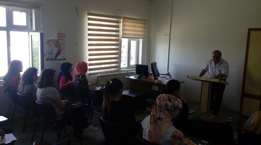 Besni’de Dünya Aşı Haftası Etkinliği Düzenlendi