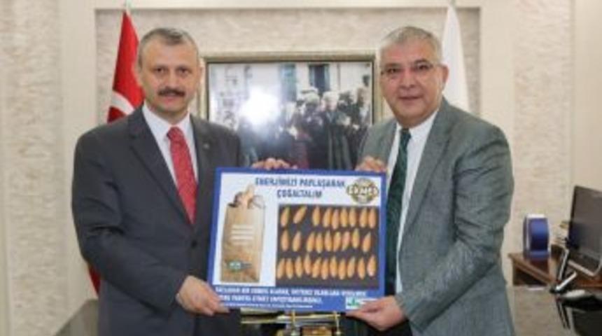 ‘askıda Ekmek’ Projesine Destek