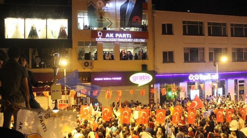 &Uuml;nal, &ldquo;liderinizi Destekleyerek Altın Deftere Yazıldınız&rdquo;