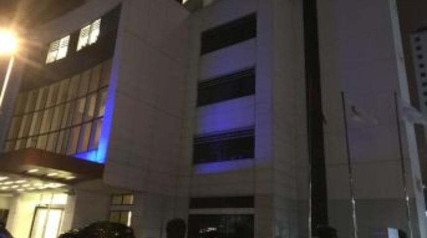 Kadir İnanır Hastaneye Kaldırıldı