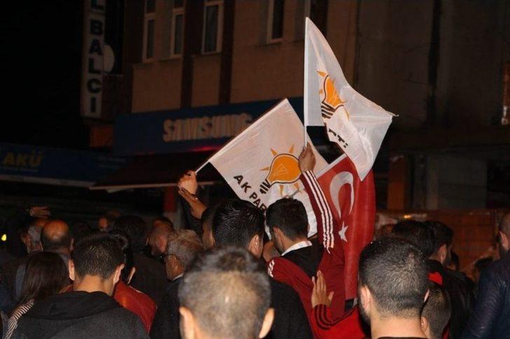 Ardahan Ak Parti’de Seçim Sonuçları Coşkuyla Kutlandı G2