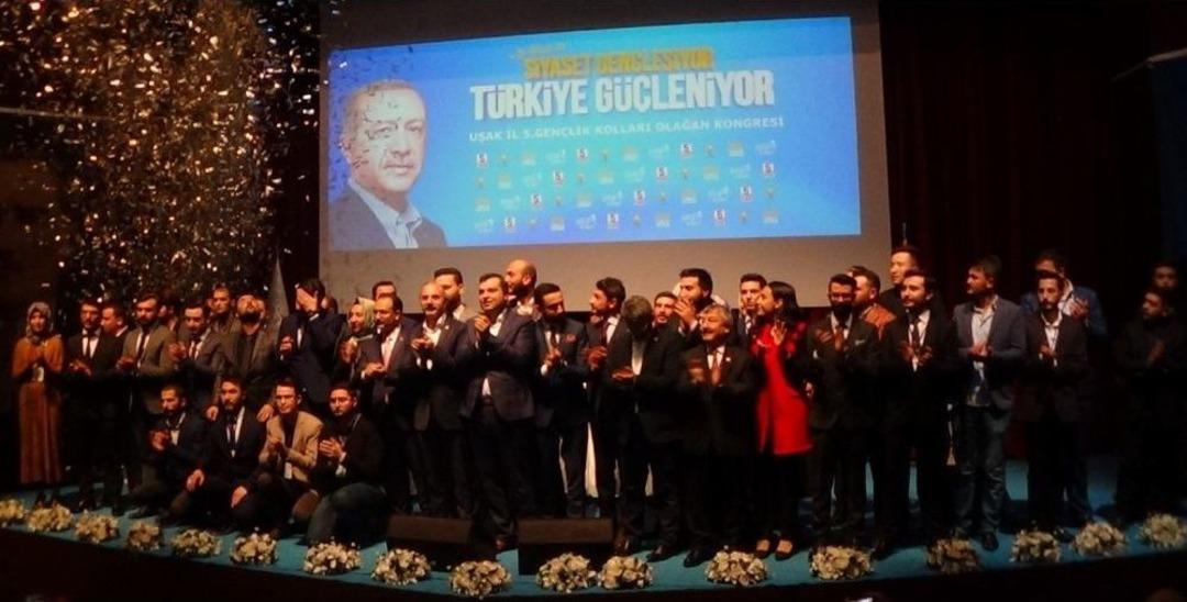 Ak Parti Gen&ccedil;lik Kolları Uşak İl Kongresi Ger&ccedil;ekleşti
