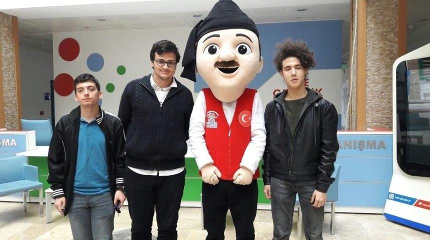 "kim Bilir" Yarışmasında Dereceye Girdiler