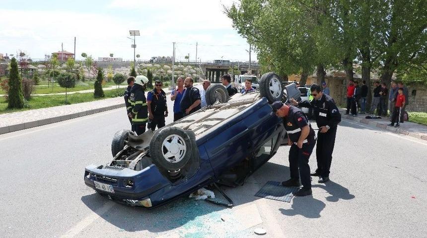 Niğde&rsquo;de Otomobil Takla Attı: 1 Yaralı
