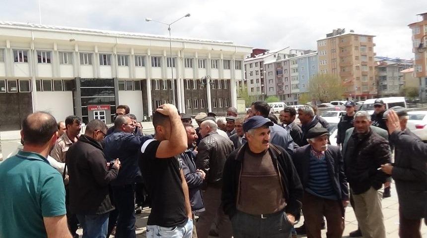Ak&ccedil;alar K&ouml;y&uuml; Yayla Sorunun &Ccedil;&ouml;z&uuml;lmesini İstiyor