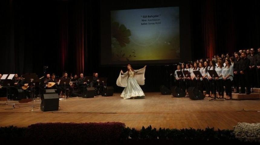 T&uuml;rk D&uuml;nyası M&uuml;zik Topluluğu M&uuml;zikseverlerle Buluştu