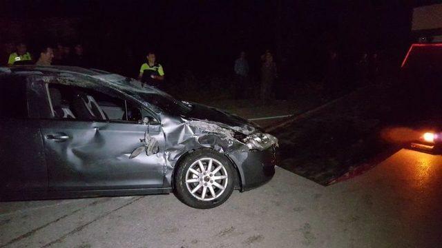 Eşinin Aracını Sıkıştırdığı İddia Edilen Sürücü Kazaya Neden Oldu: 5 Yaralı