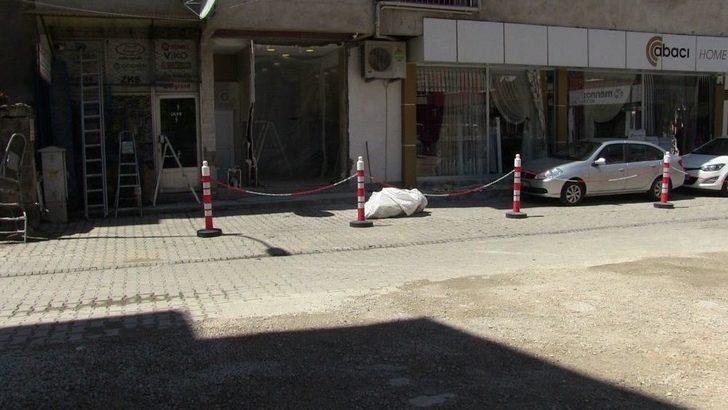 Otomobille Çarpışan Motosiklet Sürücüsü Hayatını Kaybetti G3